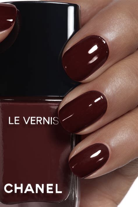 Chanel Le Vernis Nail Colour 